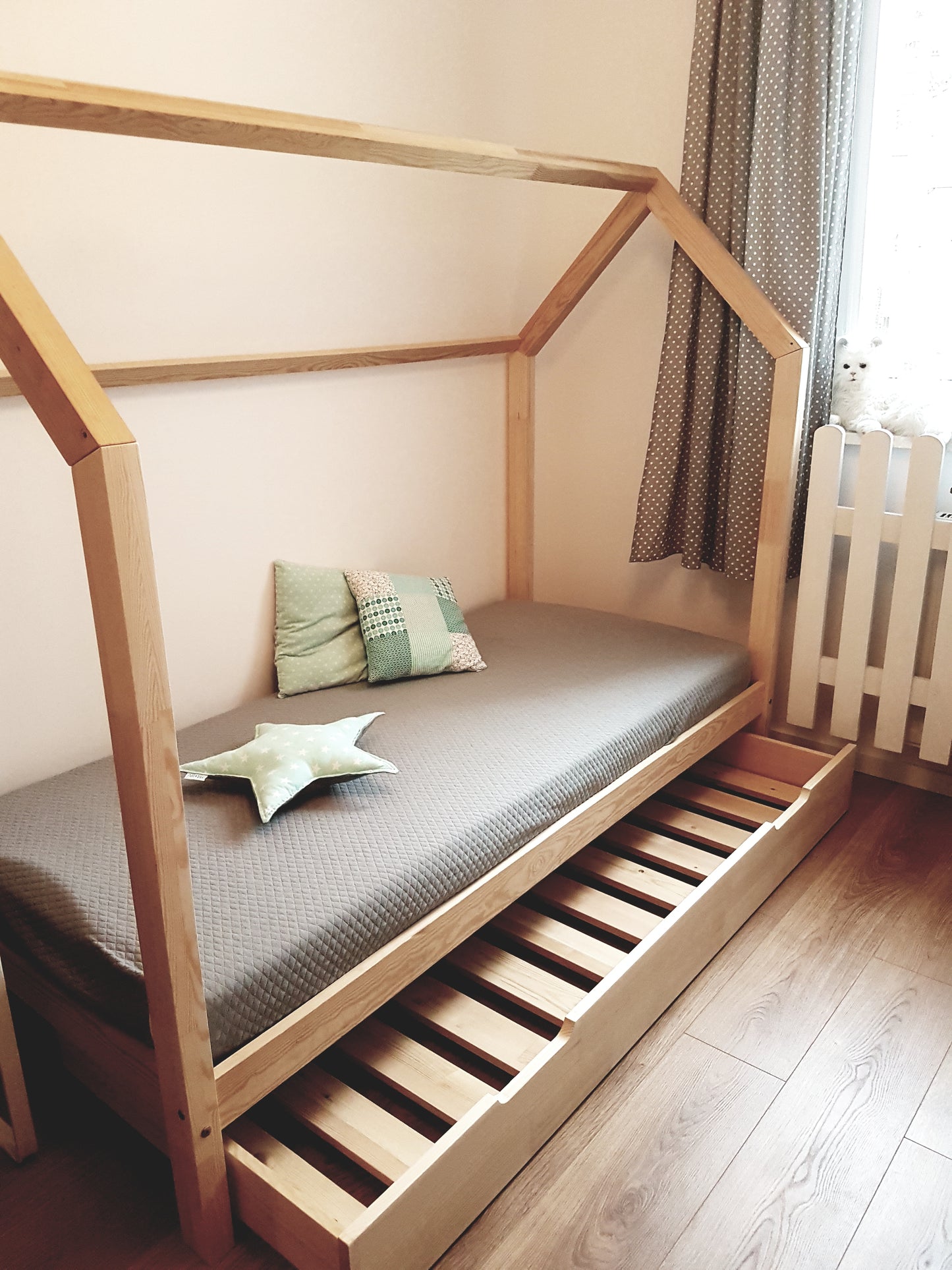 Mia Kabinenbett mit Schublade