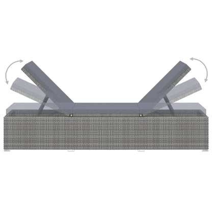 Silla larga con cojín y mesa de resina trenzada gris