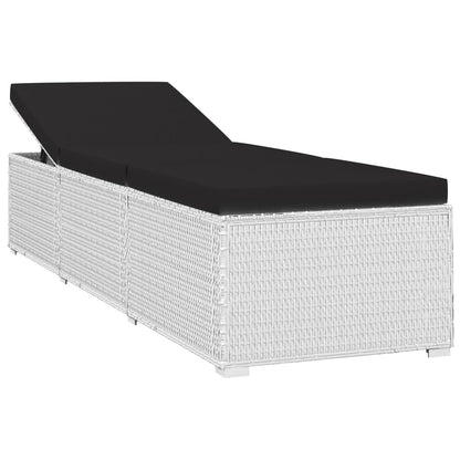 Silla larga y mesa de té de resina trenzada blanca