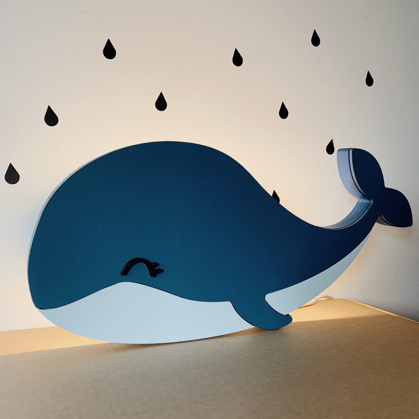 Applique murale veilleuse Jolie Baleine