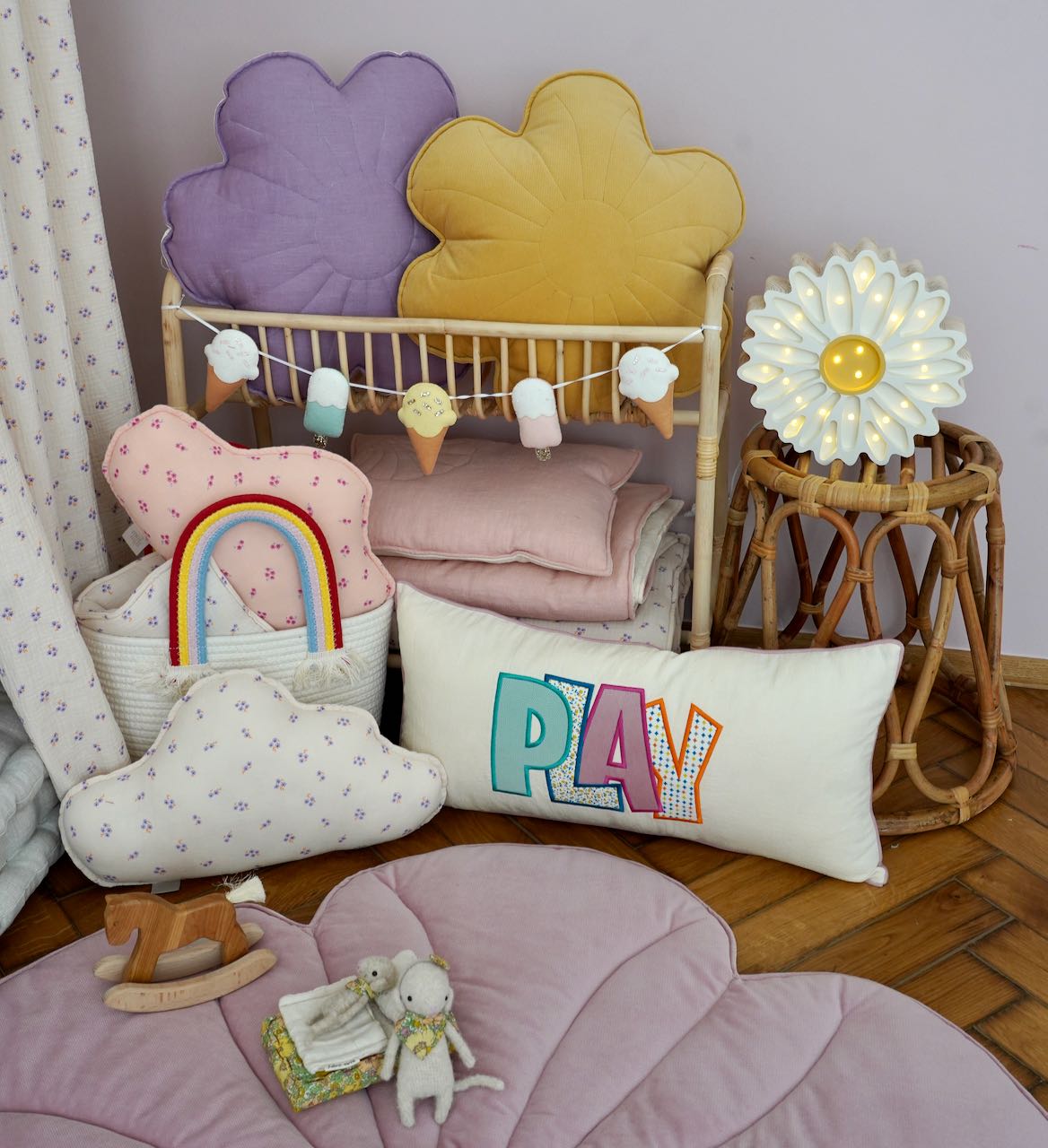 Tapis moelleux velours pour enfant flower Rose "Pink elderberry"