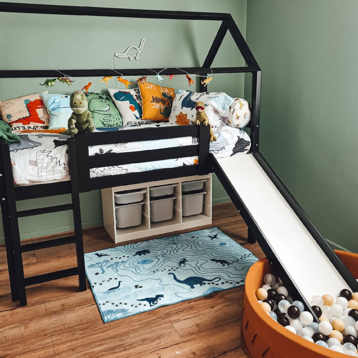 MIA TOBOGGAN Cabin Bed