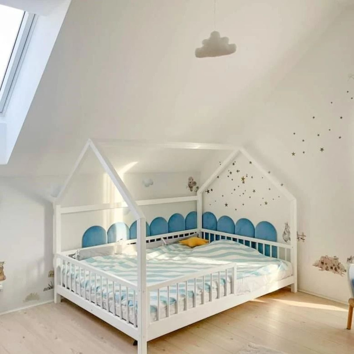 Luna Hut Bed
