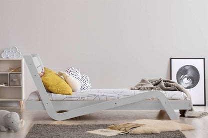 Cama infantil em zigue -zague
