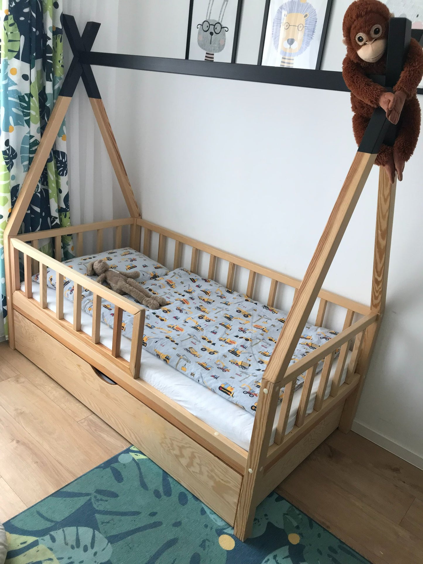 Tipi Benny bed with drawer