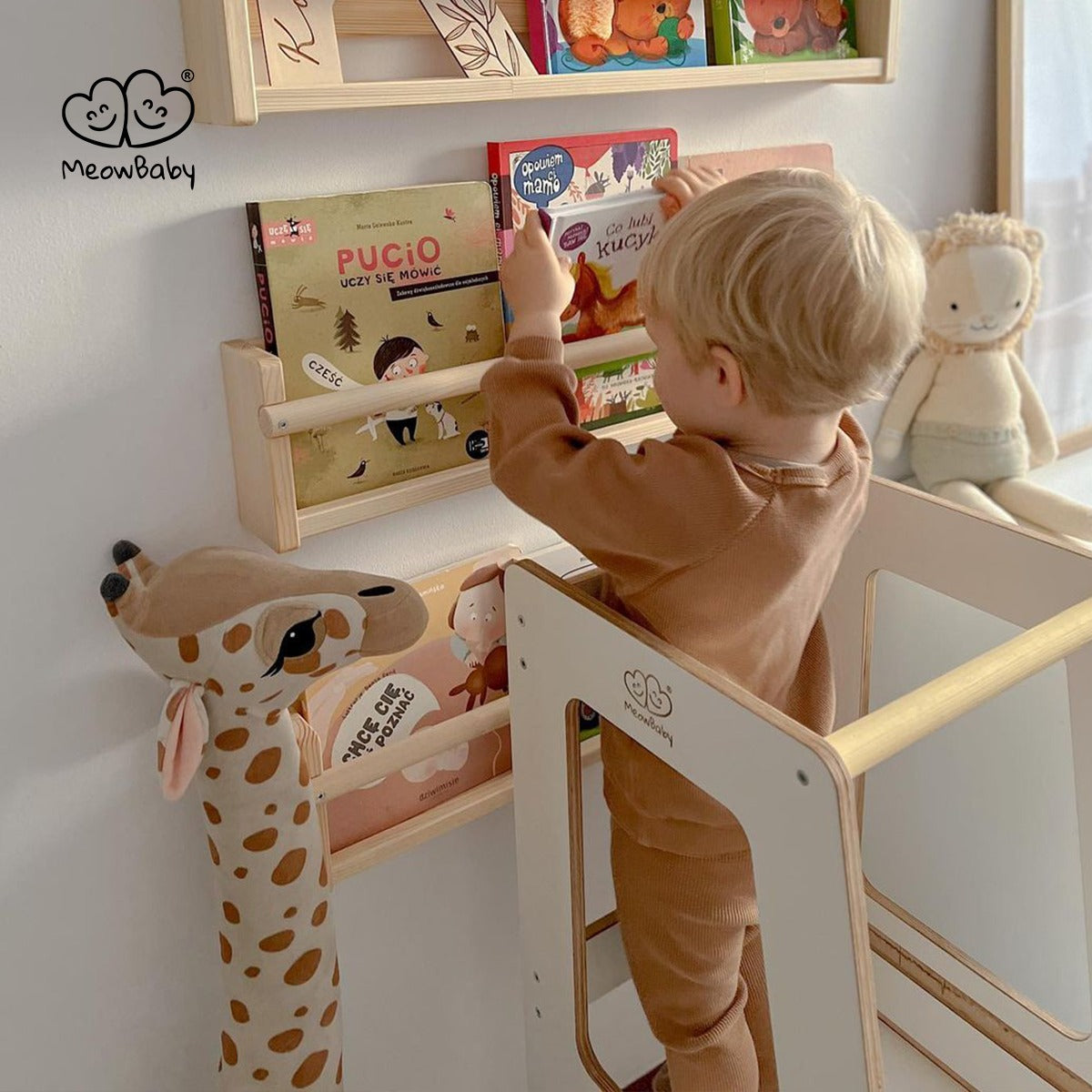 Cucina aiuta la torre di osservazione in legno per lo sgabello scandi per bambini