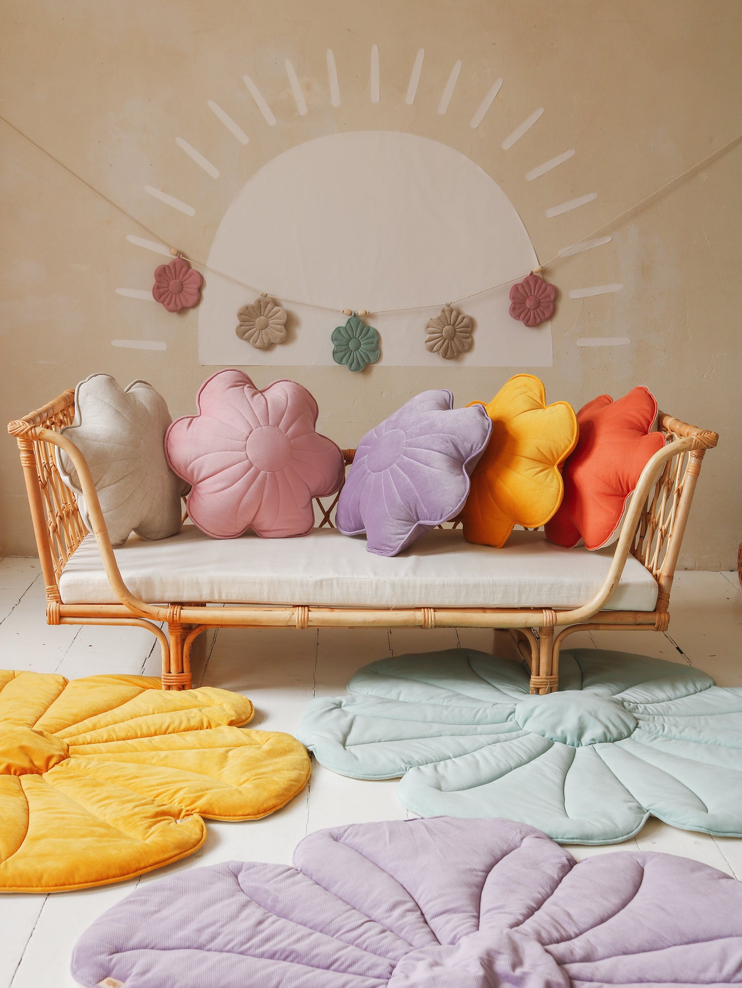 Tapis moelleux velours pour enfant flower "Honey azalea"