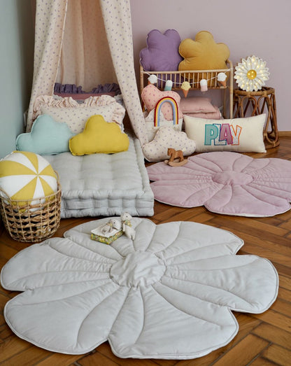 Tapis moelleux velours pour enfant flower Crème "Cream yucca"