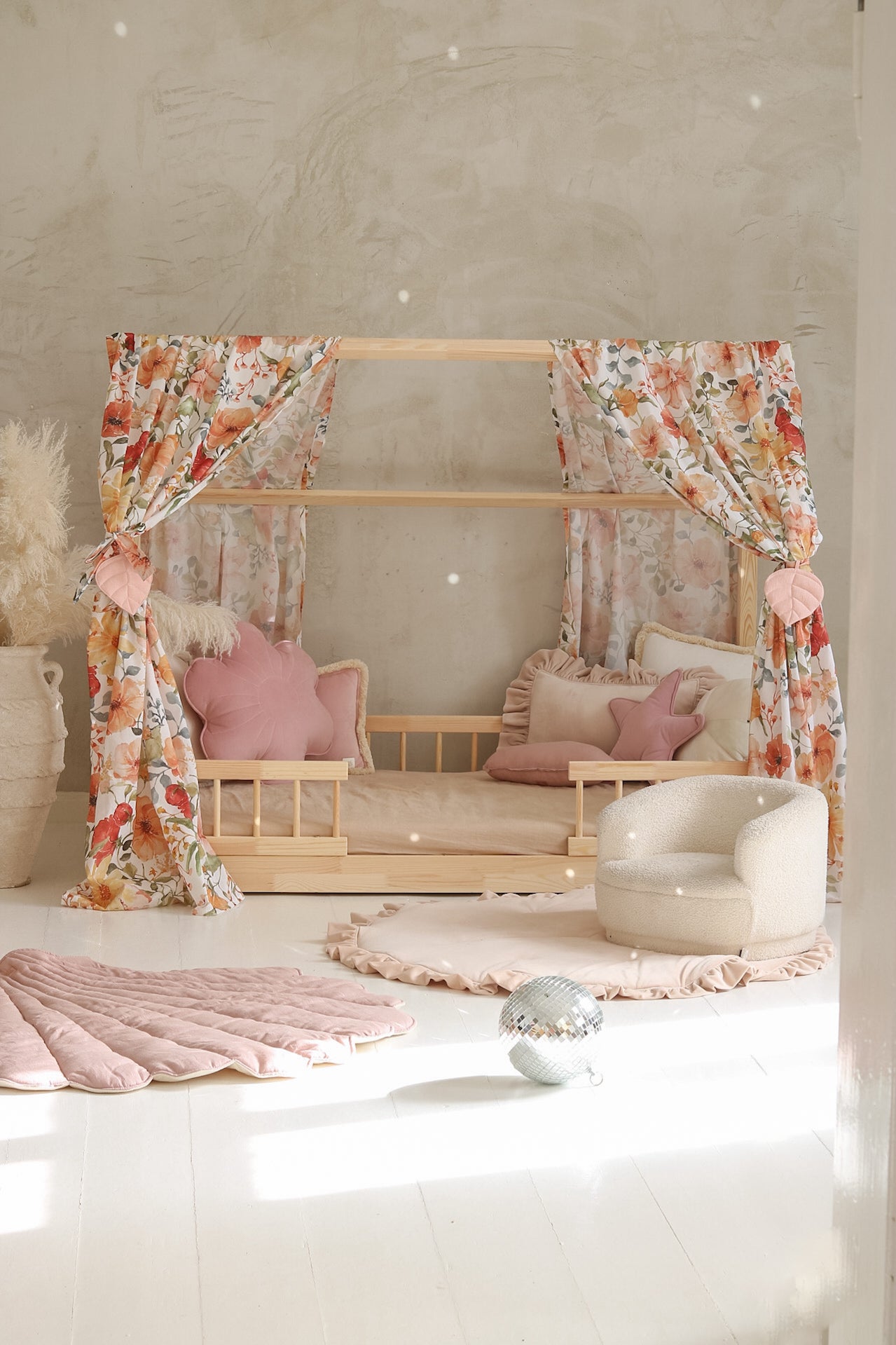 Rideau Toile de lit Cabane fleuri "Flower Power"