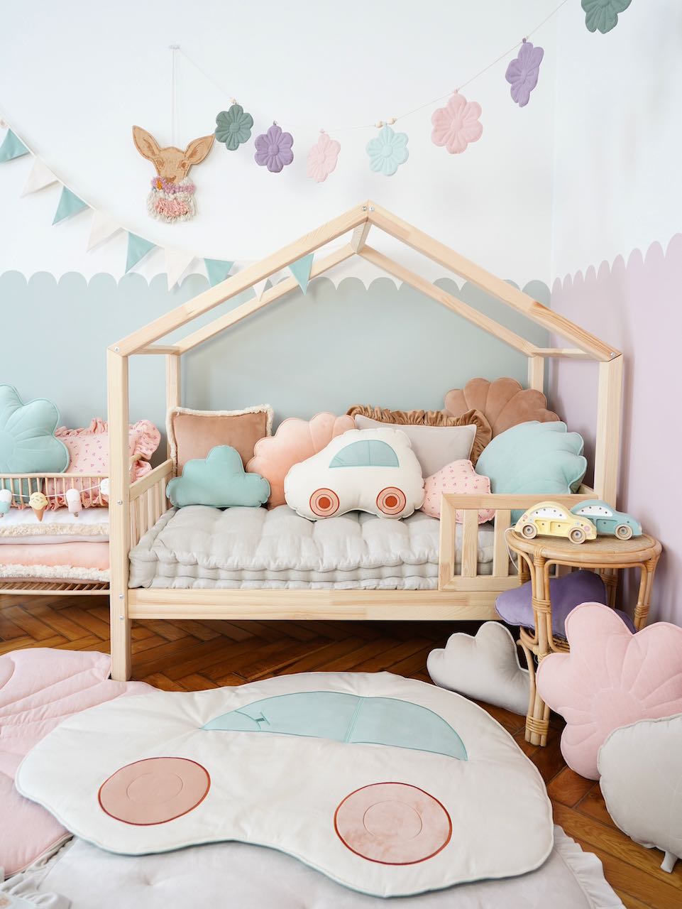 Pack Confort Pastel : tapis fleur + tapis voiture + coussin voiture + coussin nuage