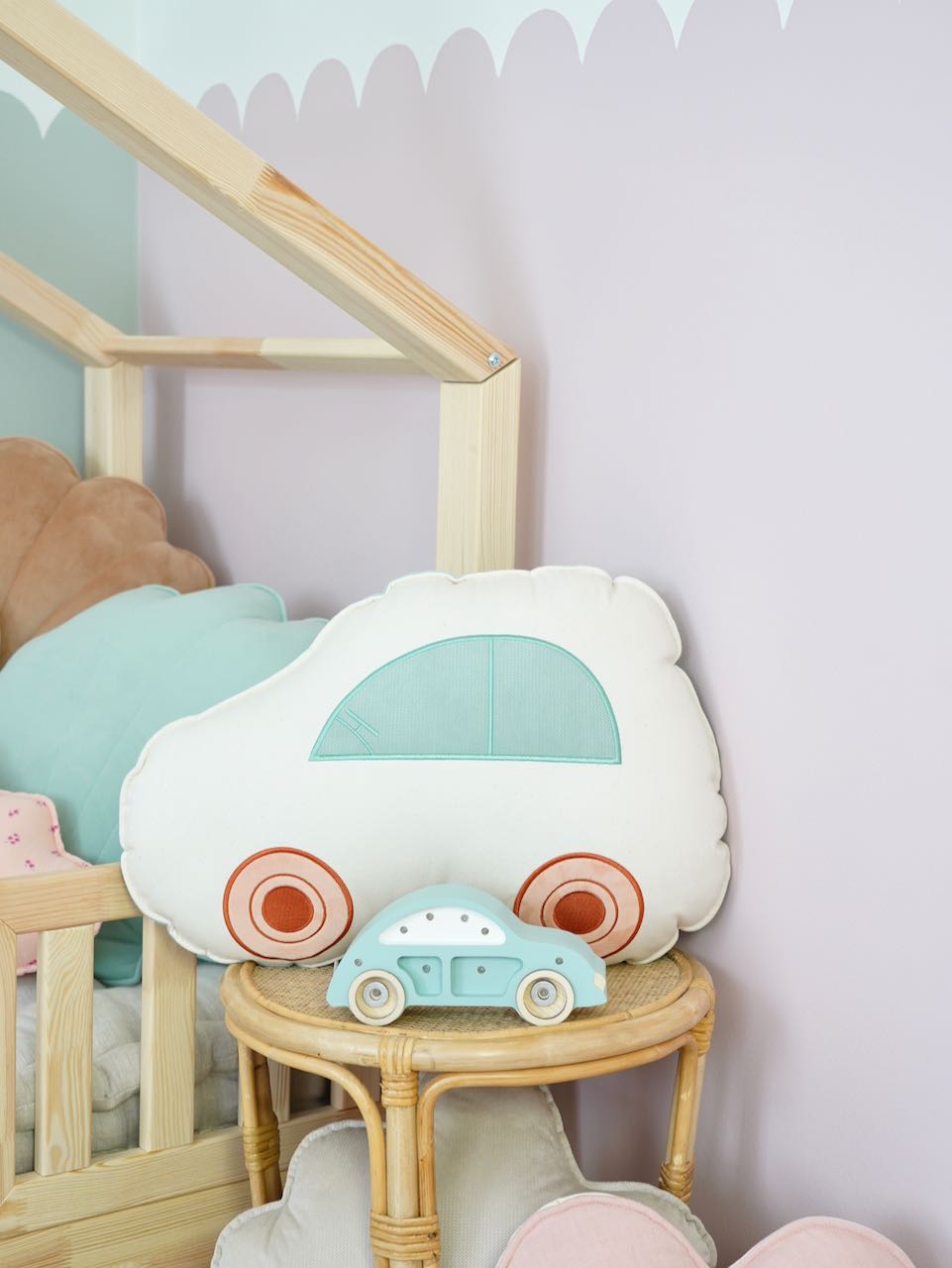 Coussin décoratif et moelleux Voiture Pastel "Powder Mint"