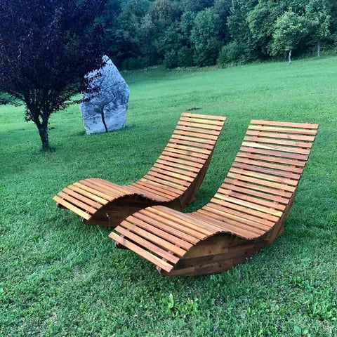 Acacia wooden tilting lounge chair