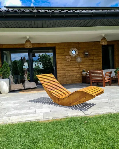 Acacia wooden tilting lounge chair