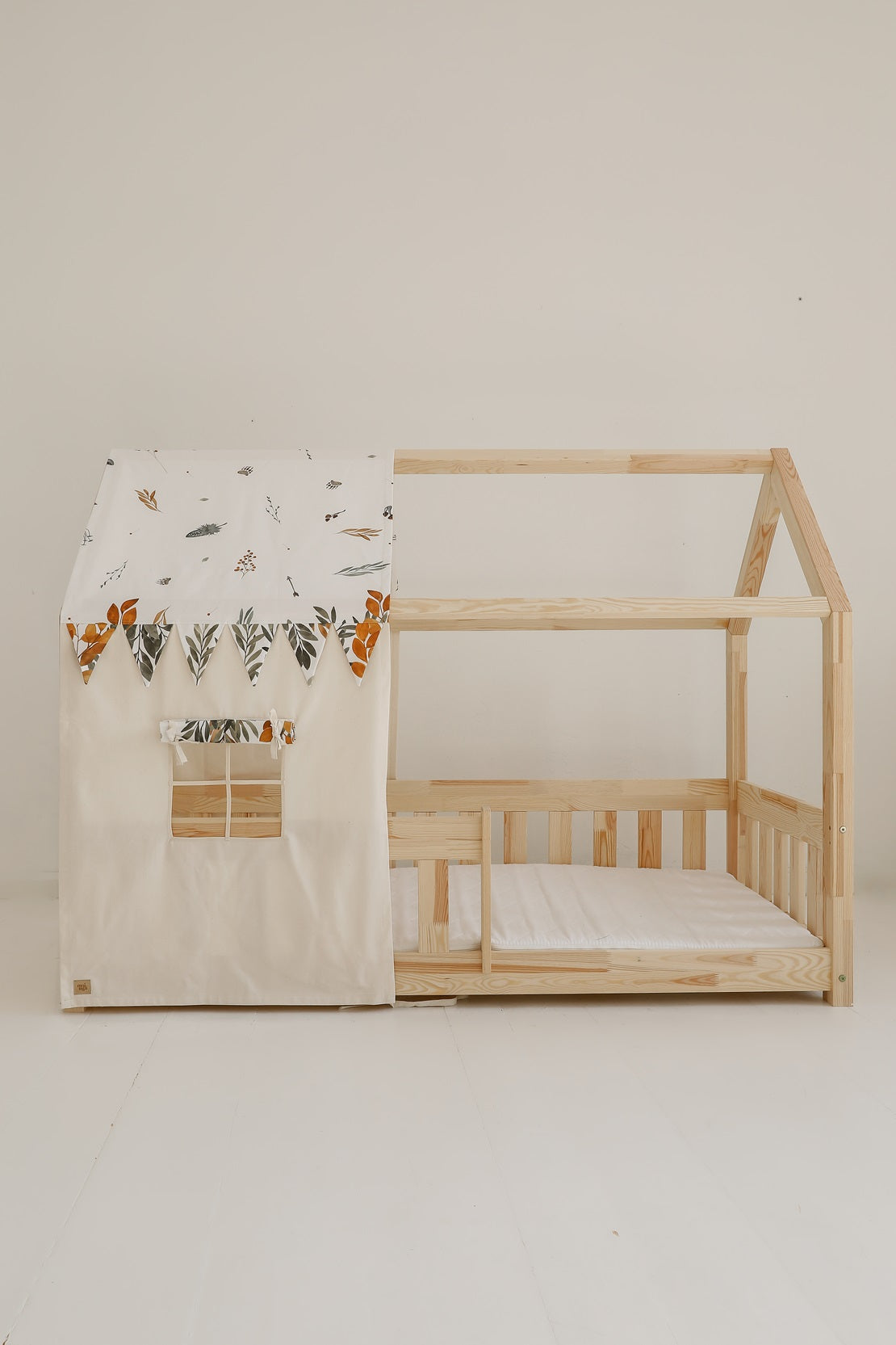 Curtain Cabin Authentic Cabin Retro