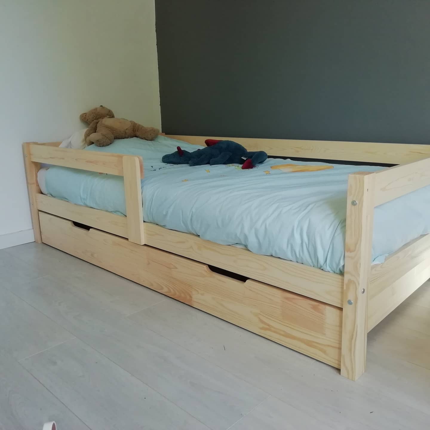 Lit enfant Simple avec tiroir