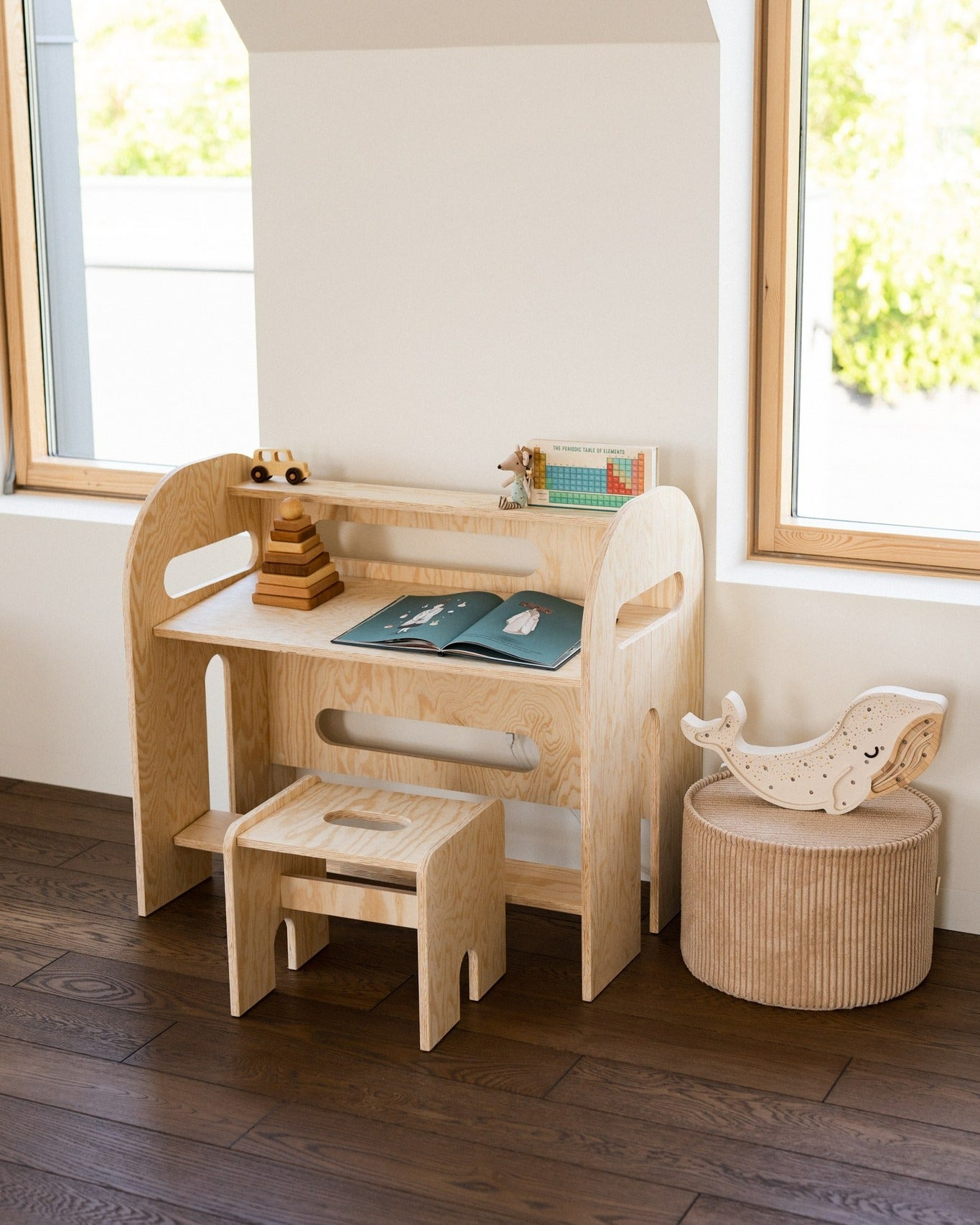 Bureau enfant avec assise montessori MUNDO 6