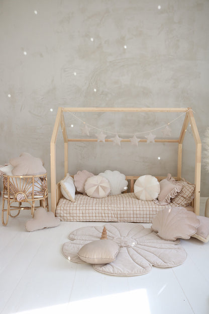Tapis moelleux velours pour enfant flower Crème "Cream yucca"