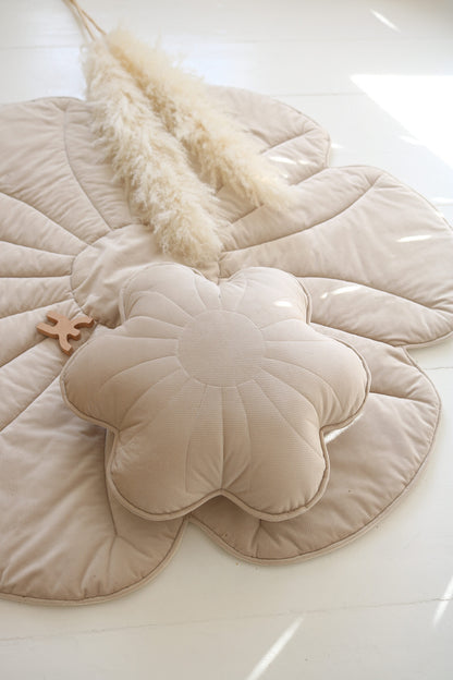 Tapis moelleux velours pour enfant flower Crème "Cream yucca"