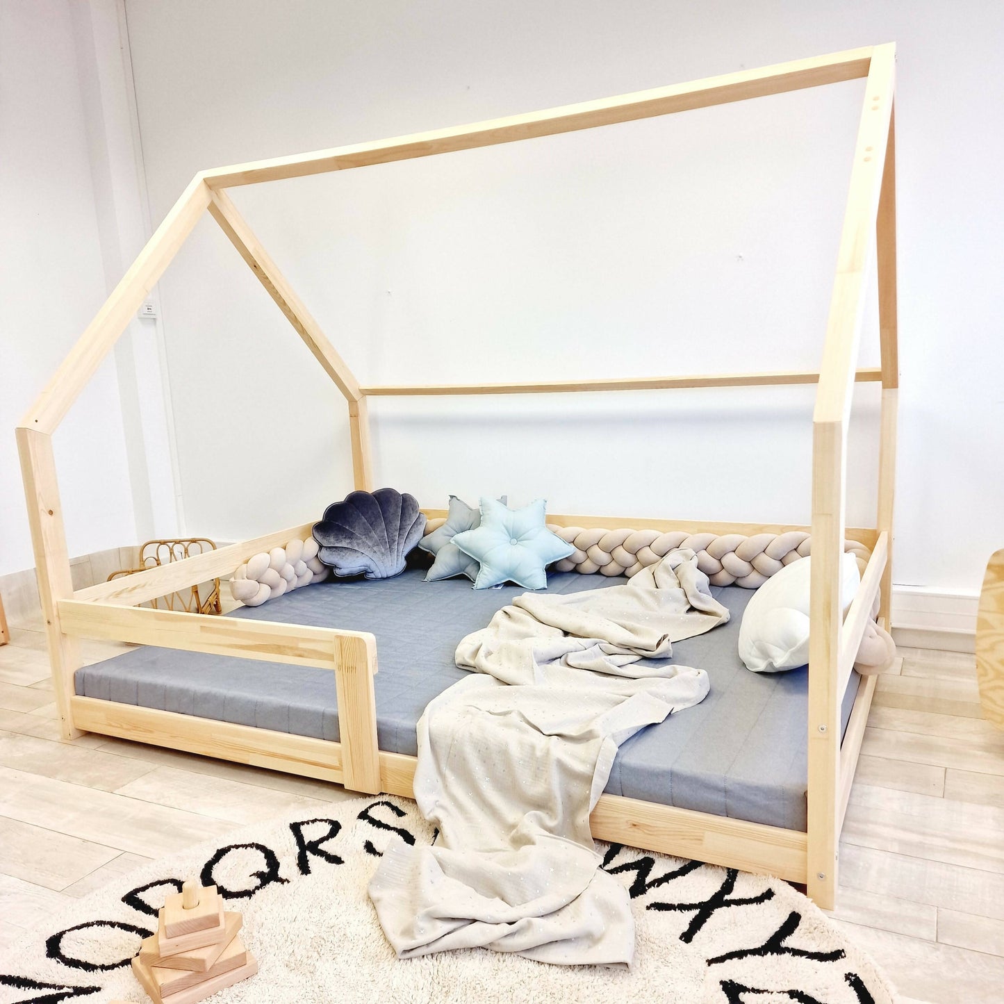 Double cabin bed with Mia barriers