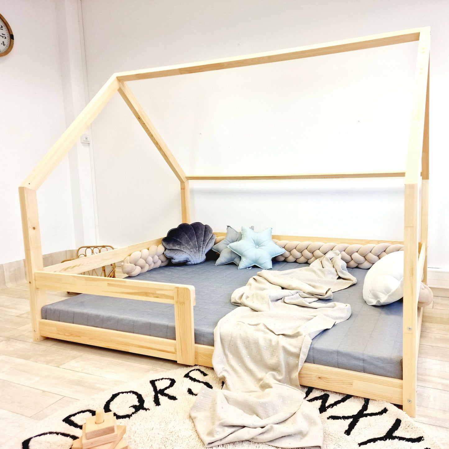 Double cabin bed with Mia barriers