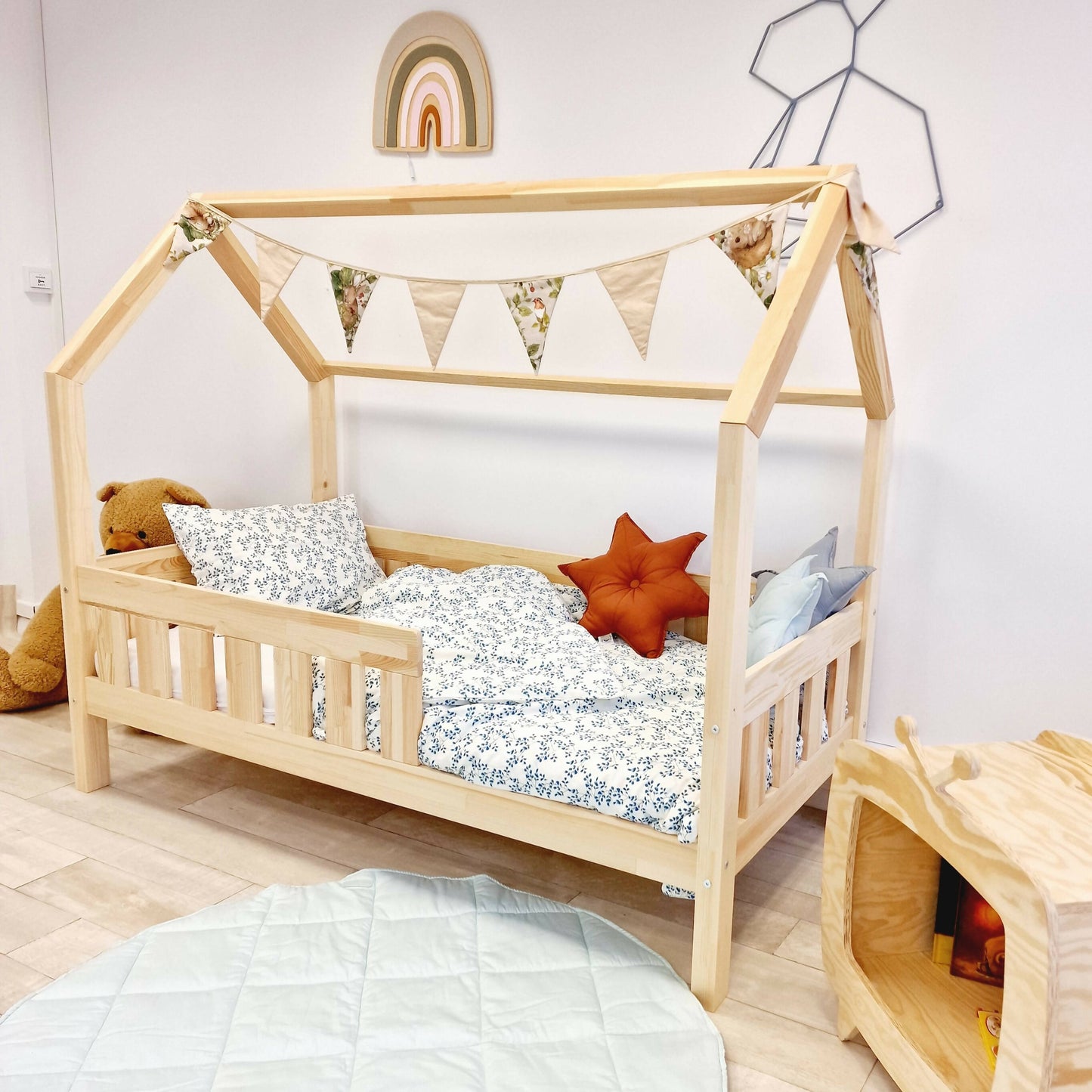 Cama de cabine infantil com barras barreiras